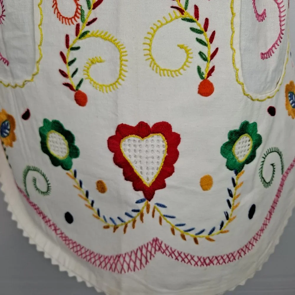 VTG Portugal Traditional Folk Art Embroidered Apron